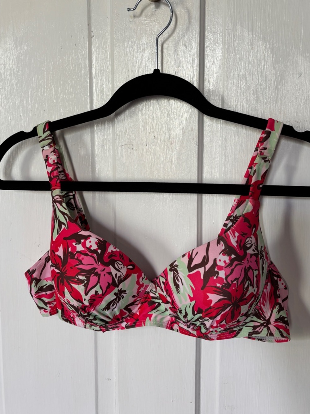 Twist-Front Bikini Swim Top - M